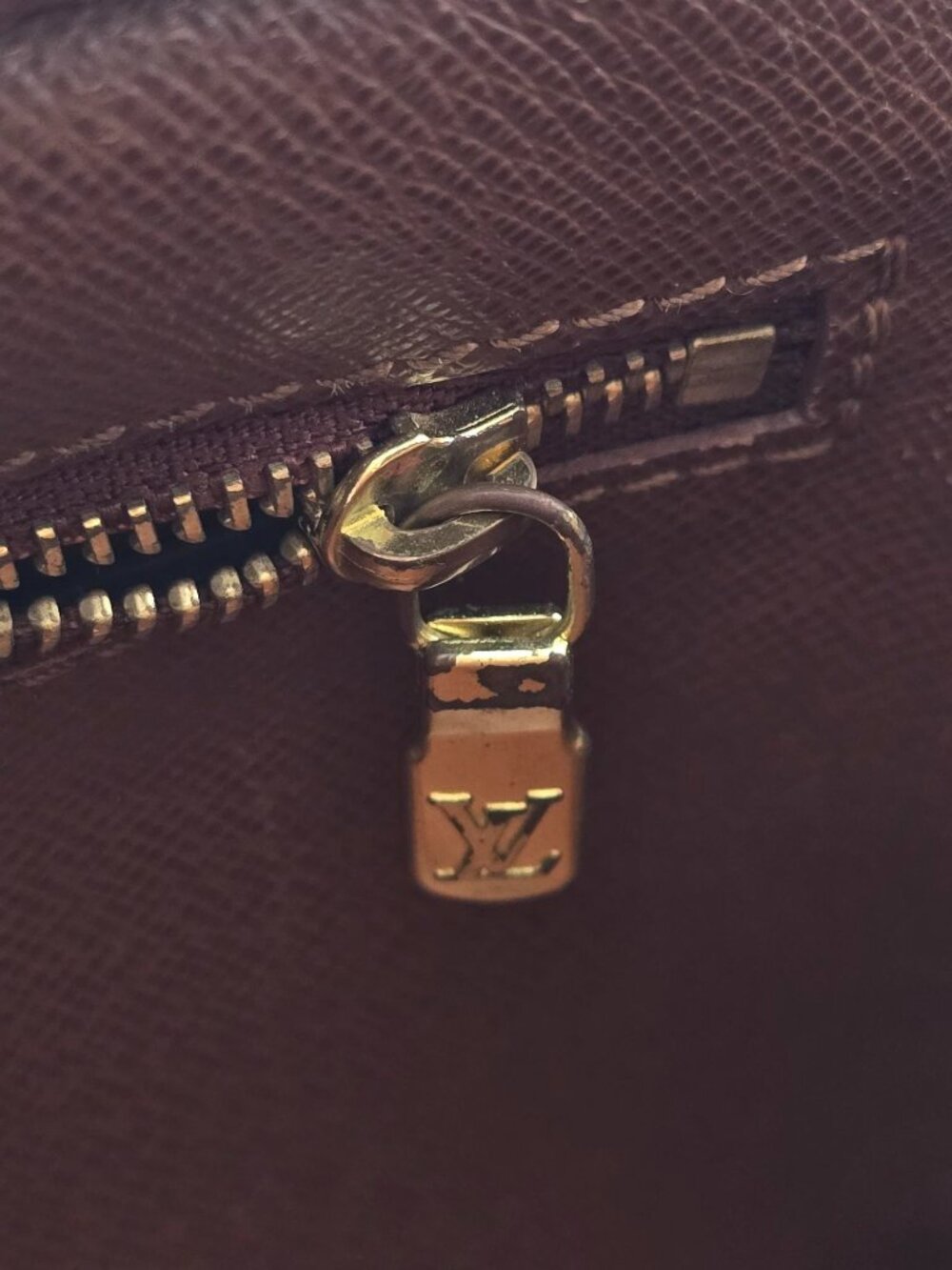 Authentic Louis Vuitton Marly Dragonne Monogram Canvas Zip Clutch Front Pocket - Picture 14 of 16